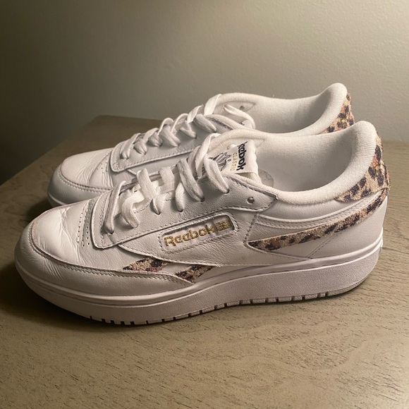 Reebok leopard print women’s sneaker - Picture 1 of 5